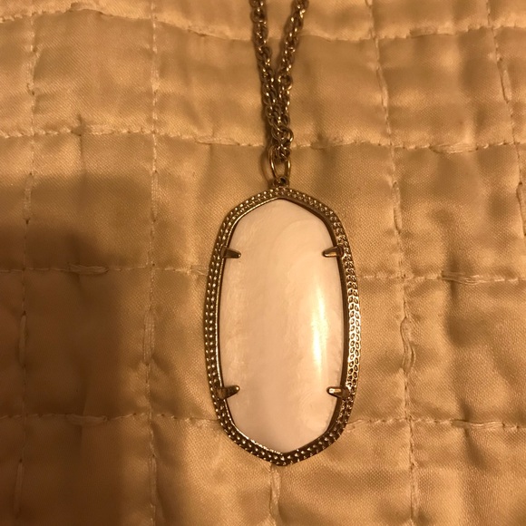 Kendra Scott Rayne necklace - Picture 3 of 4